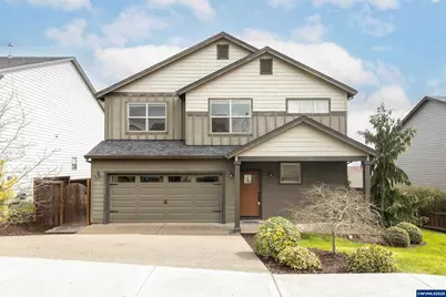 420 SW Mt Adams St, McMinnville, OR 97128 - Photo 1