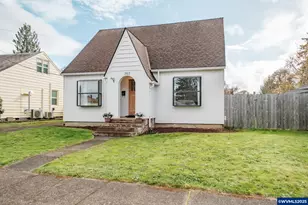 797 SW Washington St, Dallas, OR 97338 - Photo 1