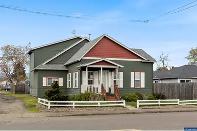 945 SE Uglow Av, Dallas, OR 97338 - Photo 1