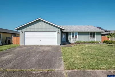 3197 Columbine St, Lebanon, OR 97355 - Photo 1