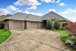 2474 Meridian Dr, Woodburn, OR 97071 - Photo 1