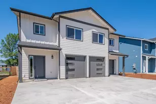 4534 Live Oak St, Sweet Home, OR 97386 - Photo 1