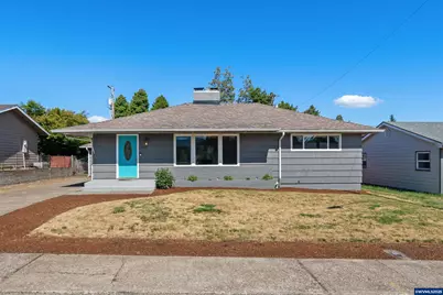 194 NW Hillcrest Dr, Dallas, OR 97338 - Photo 1