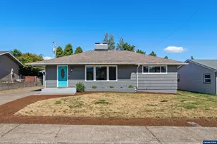 194 NW Hillcrest Dr, Dallas, OR 97338 - Photo 1