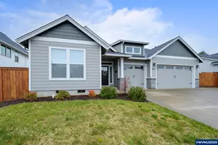 447 NW Crater Lk Dr, Dallas, OR 97338 - Photo 1