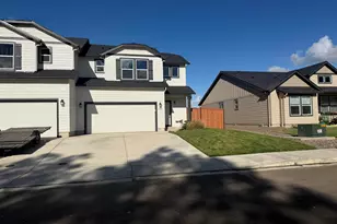 1033 Sommerville Lp, Harrisburg, OR 97446 - Photo 1