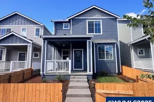 1245 Parkside Ave, Woodburn, OR 97071 - Photo 1