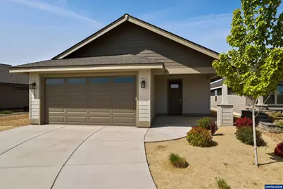2525 NW Redwood Cir, Redmond, OR 97756 - Photo 1