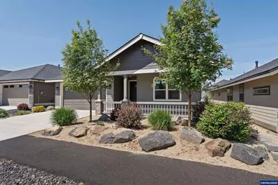 2771 NW 23rd Lp, Redmond, OR 97756 - Photo 1