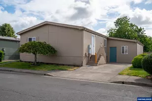 1000 S McKern Ct, Newberg, OR 97132 - Photo 1