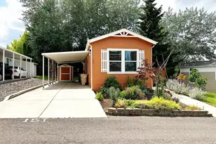 5055 NE Elliott Cir, Corvallis, OR 97330 - Photo 1