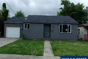 135 23rd St NE, Salem, OR 97301 - Photo 1