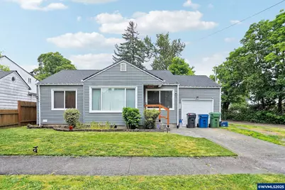2095 18th St NE, Salem, OR 97301 - Photo 1