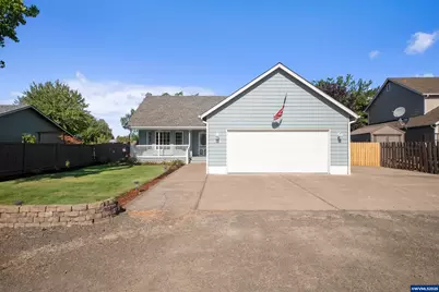 345 9th St, Harrisburg, OR 97446 - Photo 1