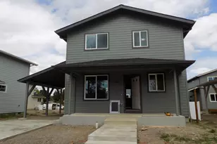 545 SE Firefly Av, Corvallis, OR 97333 - Photo 1