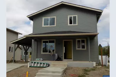585 SE Firefly Av, Corvallis, OR 97333 - Photo 1