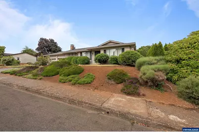 1369 34th Av NW, Salem, OR 97304 - Photo 1