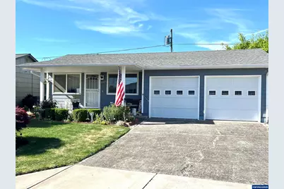 1527 Country Club Cir, Woodburn, OR 97071 - Photo 1
