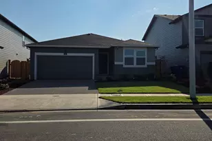 262 Greencrest St NE, Salem, OR 97301 - Photo 1