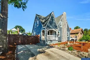 2011 Myrtle Ave NE, Salem, OR 97301 - Photo 1