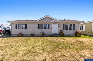 938 Mazama St, Lebanon, OR 97355 - Photo 1