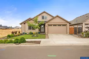 487 SE Wiens St, Dallas, OR 97338 - Photo 1