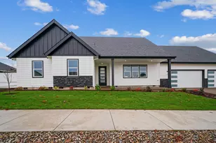 2520 Riverstone Lp, Albany, OR 97321 - Photo 1