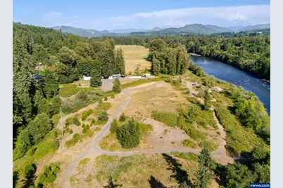 42688 N River Dr, Sweet Home, OR 97386 - Photo 1