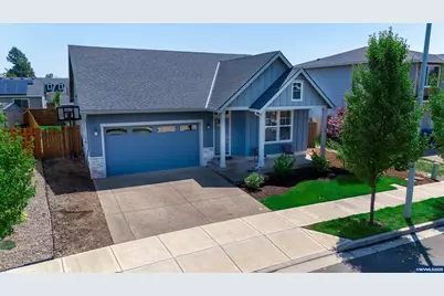 1460 Dahlia St, Woodburn, OR 97071 - Photo 1