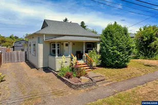 157 E Elmore St, Lebanon, OR 97355 - Photo 1