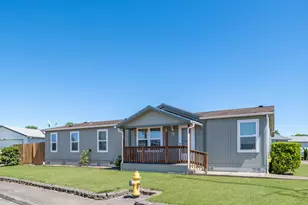 610 Vaughan Ln, Lebanon, OR 97355 - Photo 1