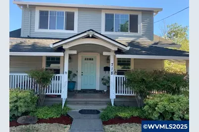 718 Pine St, Silverton, OR 97381 - Photo 1