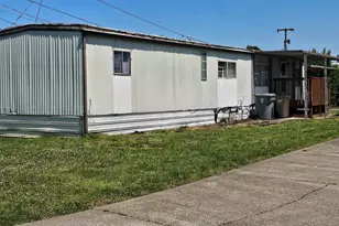 204 Cascade Dr, Lebanon, OR 97355 - Photo 1