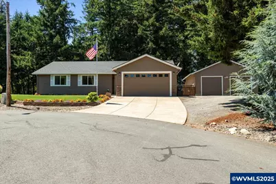 201 Ironwood Ct, Lyons, OR 97383 - Photo 1
