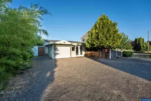 20882 Filbert St NE, Aurora, OR 97002 - Photo 1