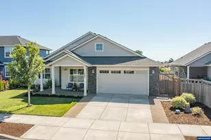 764 SE Fowler St, Dallas, OR 97338 - Photo 1