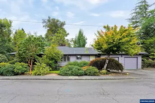 575 N Evergreen Ave, Stayton, OR 97383 - Photo 1