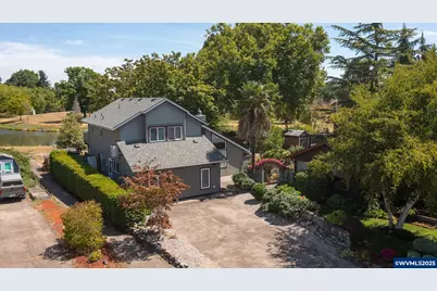 2298 Chicago Ct SE, Albany, OR 97322 - Photo 1