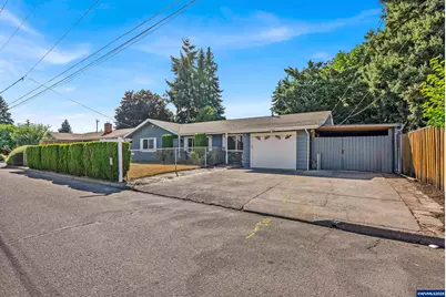 471 Marshall St, Woodburn, OR 97071 - Photo 1