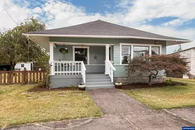 246 Schooling St, Harrisburg, OR 97446 - Photo 1