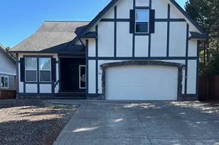 2157 Royal Saint Georges Dr, Florence, OR 97439 - Photo 1