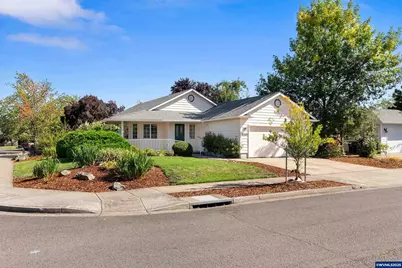 5365 Donohoe Av, Eugene, OR 97402 - Photo 1