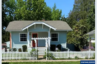 406 Silver St, Silverton, OR 97381 - Photo 1