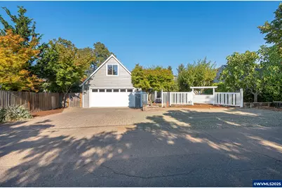 1935 SW Whiteside Dr, Corvallis, OR 97333 - Photo 1