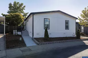 2000 Robins Lane SE, Salem, OR 97306 - Photo 1