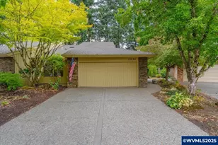 1131 Cayuse Cir SE, Salem, OR 97306 - Photo 1