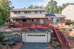 330 Patricia Dr, Gladstone, OR 97027 - Photo 1