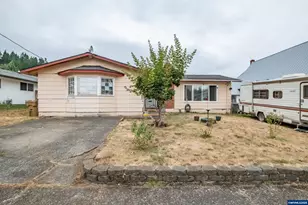 532 6th Ave, Sweet Home, OR 97386 - Photo 1
