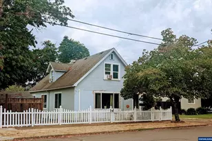 1140 SE Lyle St, Dallas, OR 97338 - Photo 1