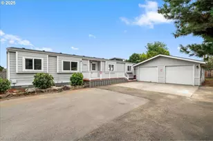 1730 Woodland Ave, Woodburn, OR 97071 - Photo 1